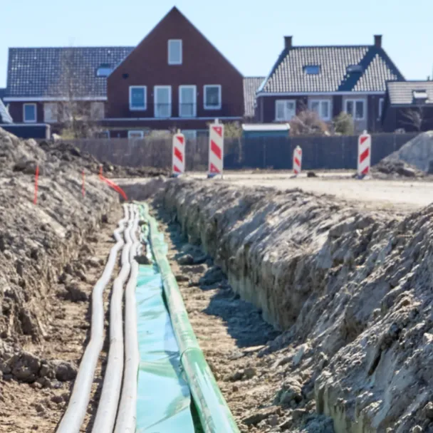 Combi aanleg energie en telecom glasvezel en coax door VIB Netwerken